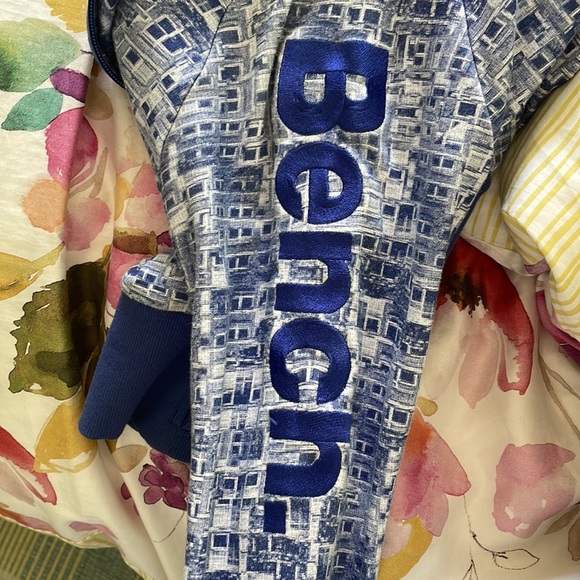 Bench Sweater Hoodie (2010 vintage) - Picture 7 of 11